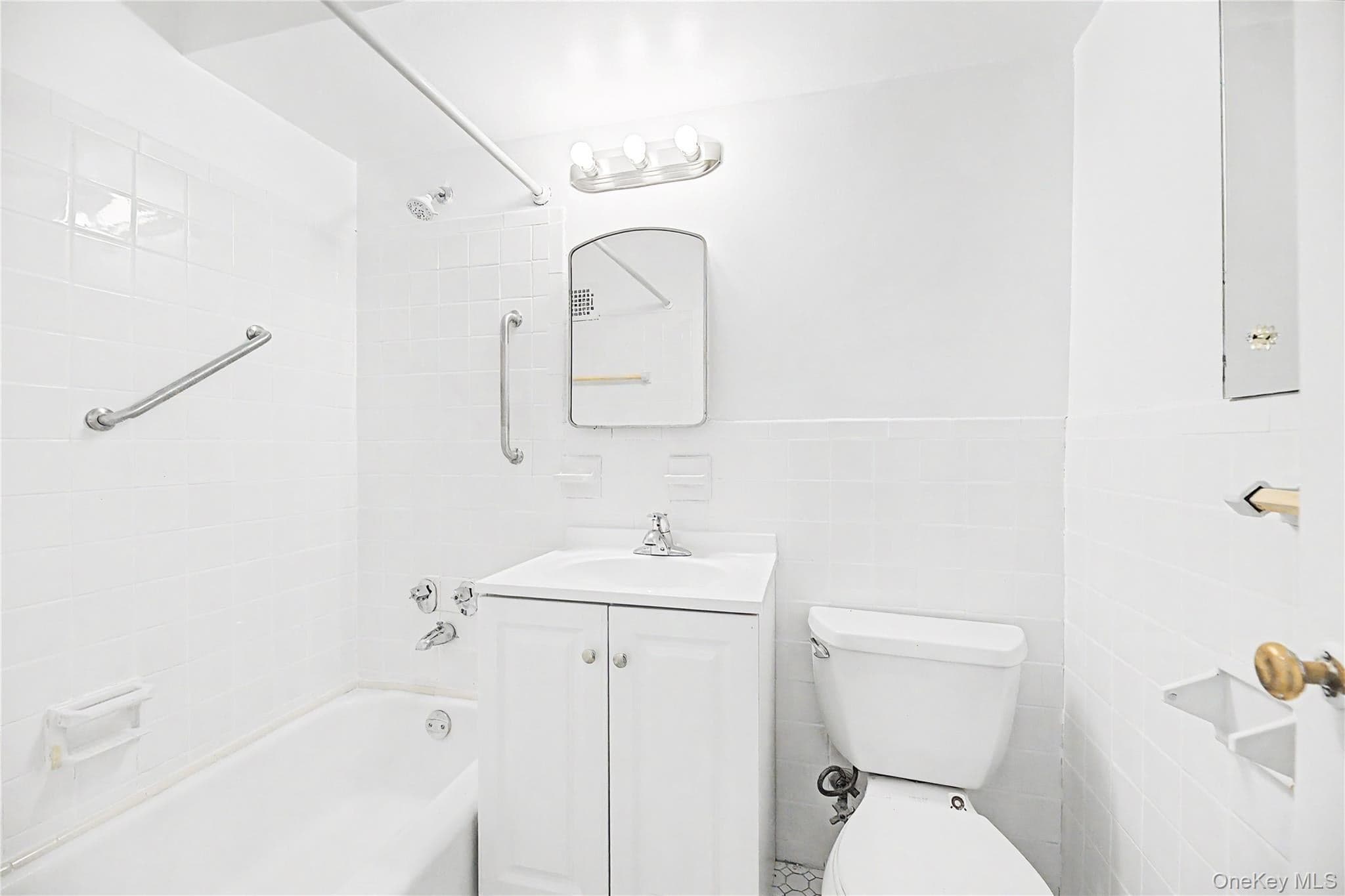 3130 Irwin Avenue Unit: 4B thumbnail 13