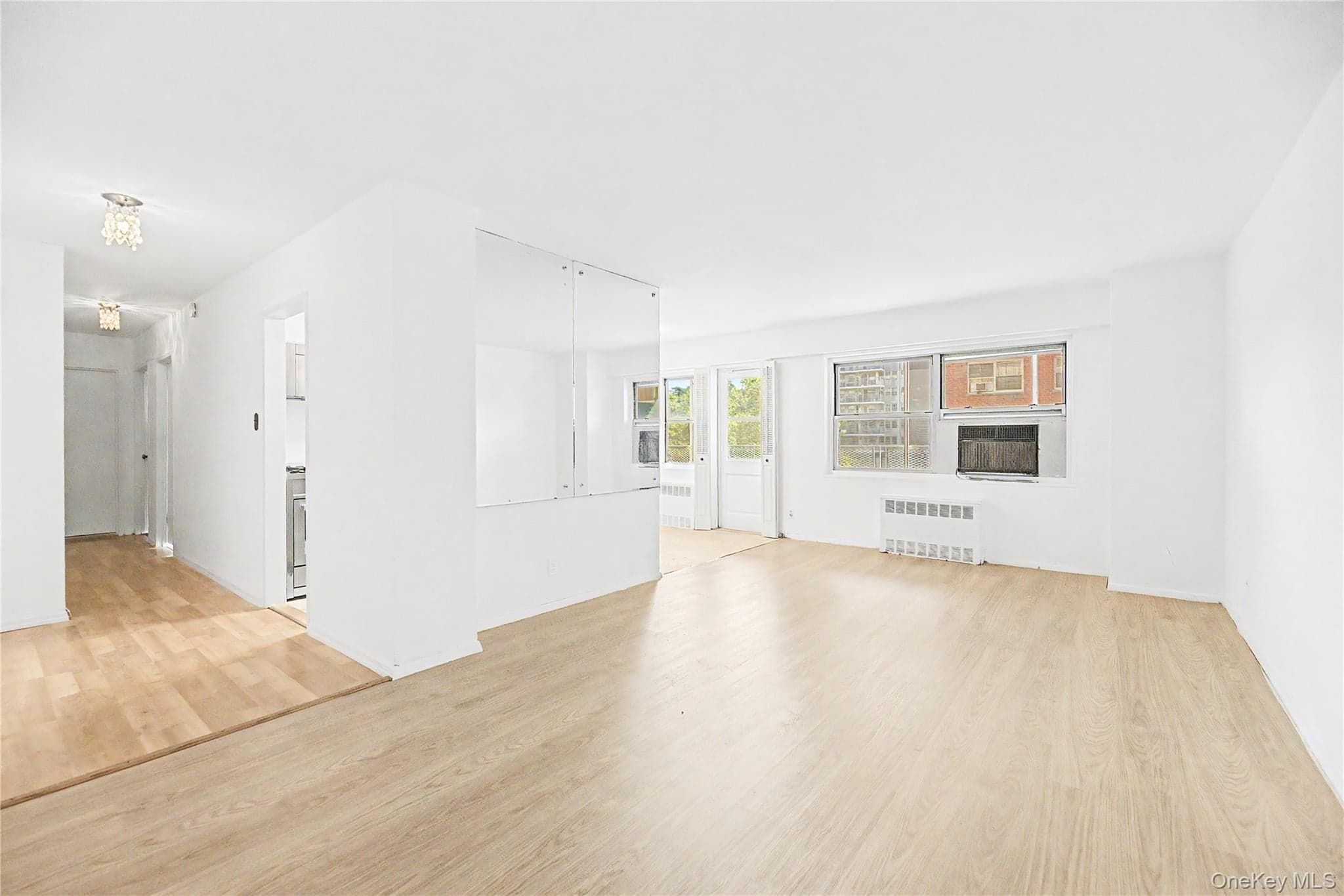3130 Irwin Avenue Unit: 4B thumbnail 2