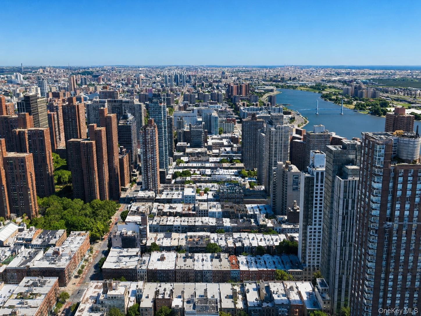 326 E 93rd Street thumbnail 2