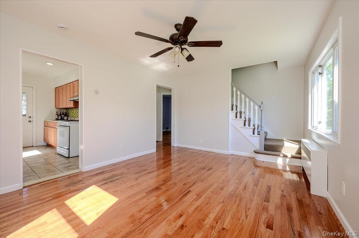 1258 Waverly Street thumbnail 4