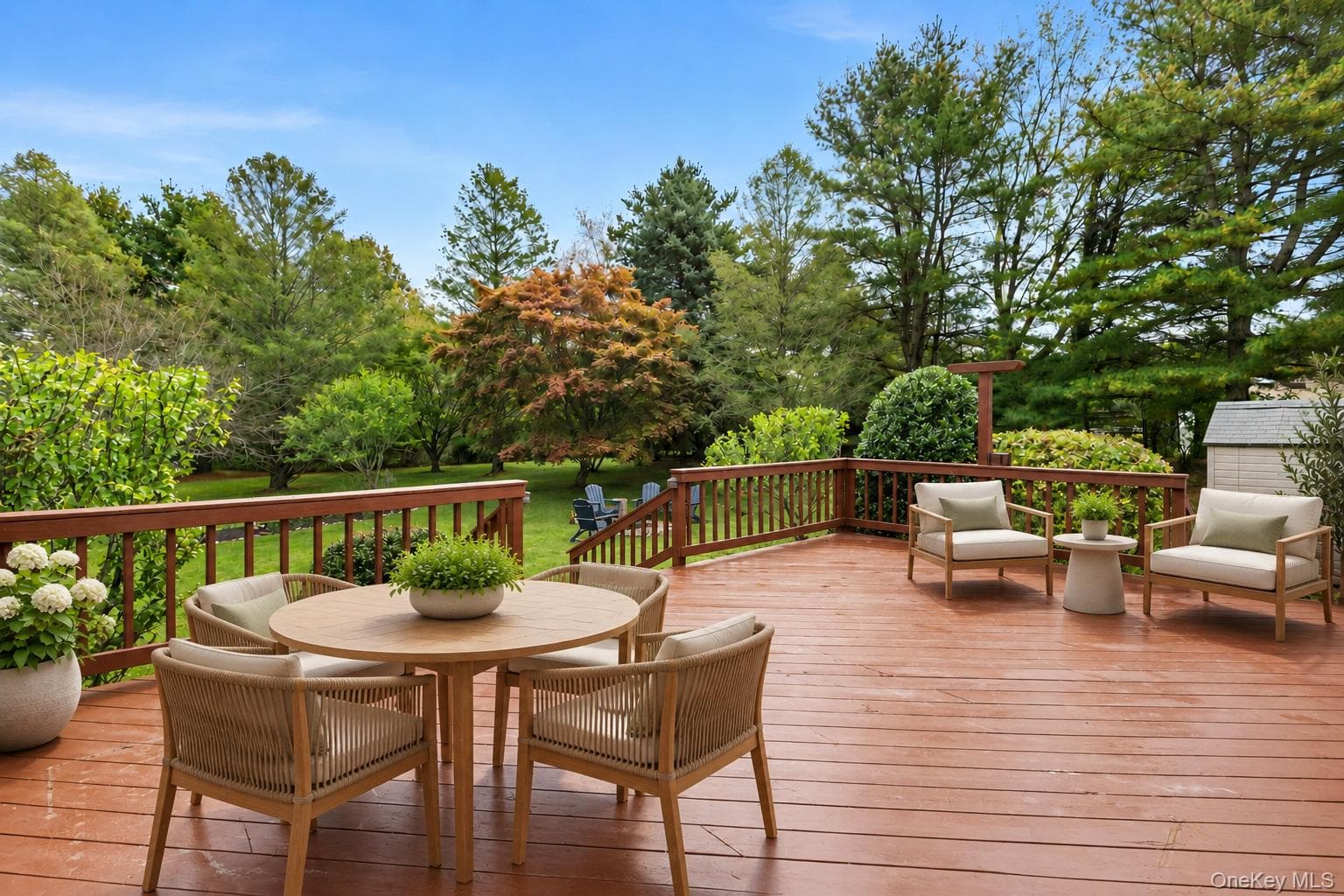 2380 Laurel Avenue thumbnail 12