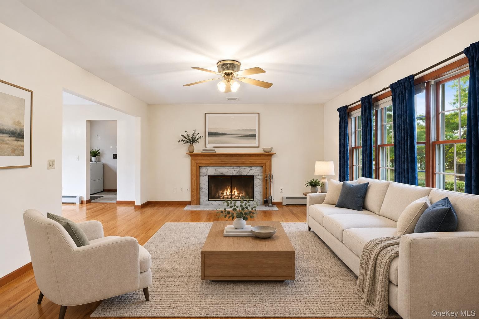 2380 Laurel Avenue thumbnail 3