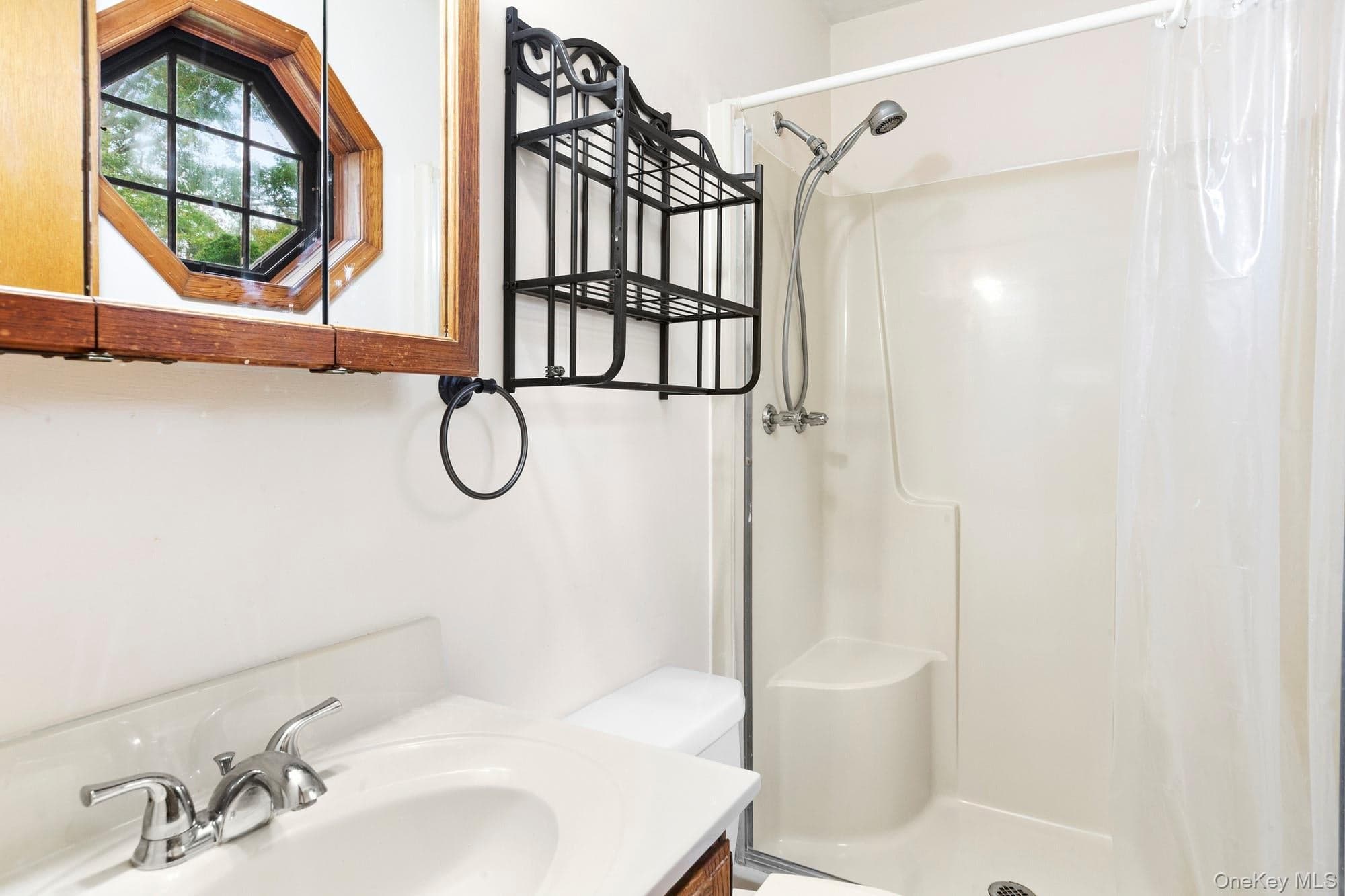 2380 Laurel Avenue thumbnail 10