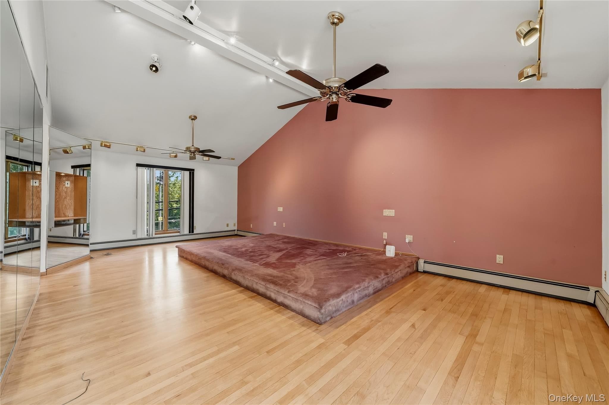 102 Neptune Drive thumbnail 13