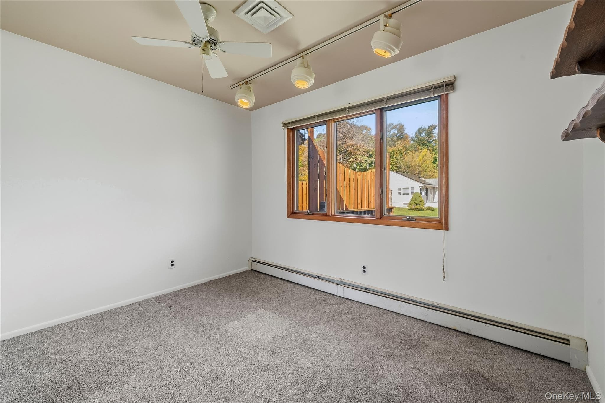 102 Neptune Drive thumbnail 20