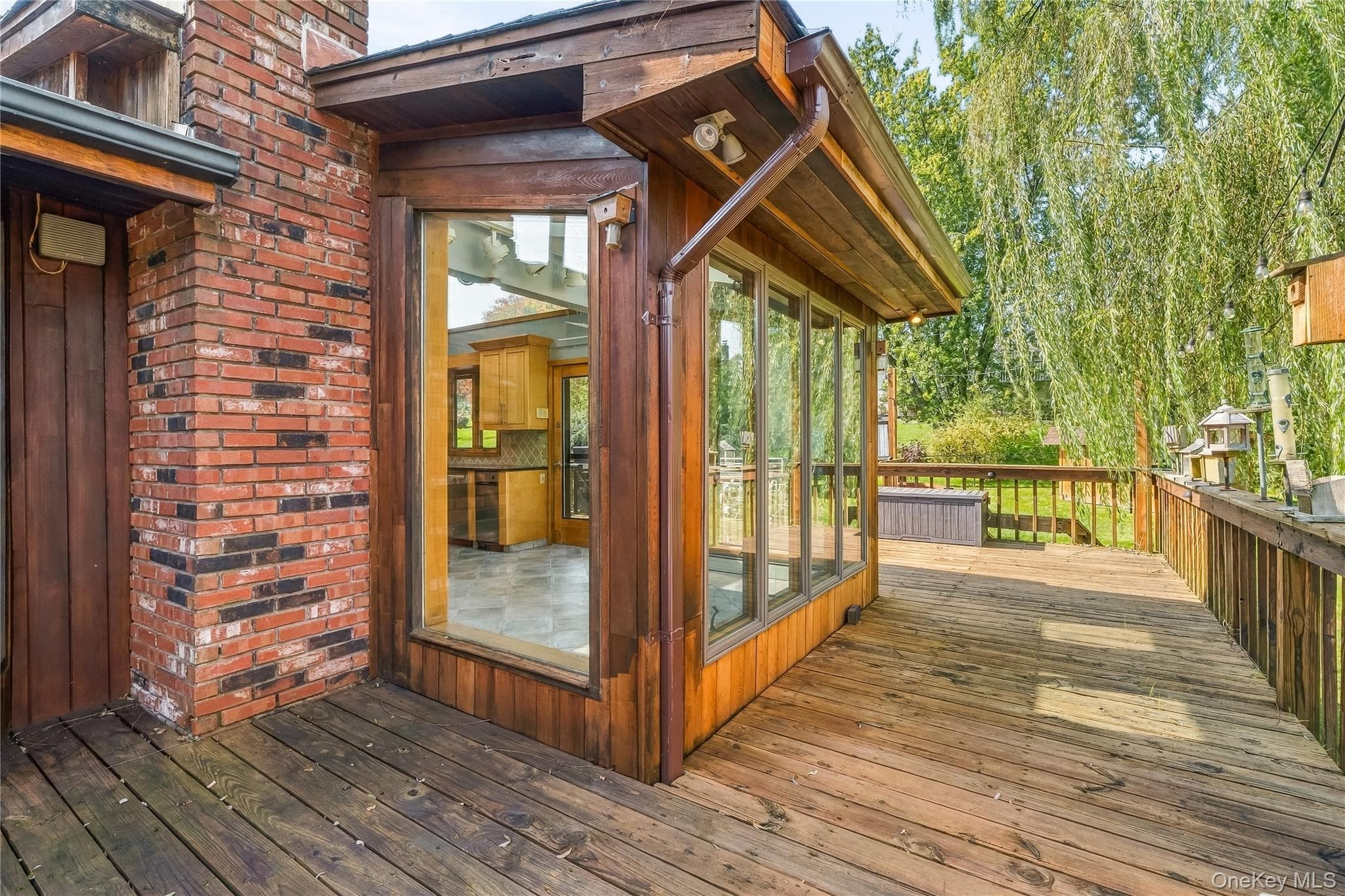 102 Neptune Drive thumbnail 37