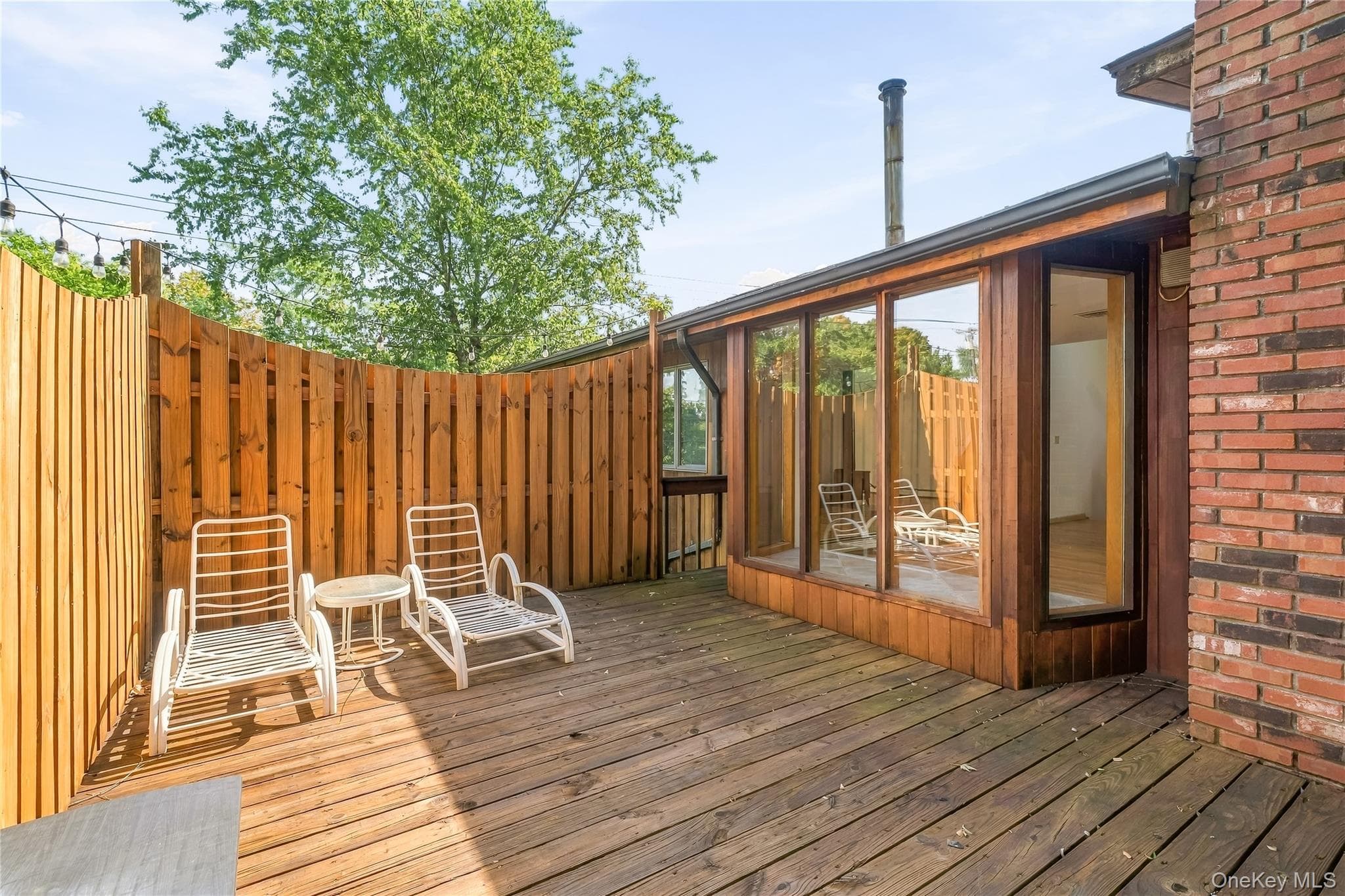 102 Neptune Drive thumbnail 36