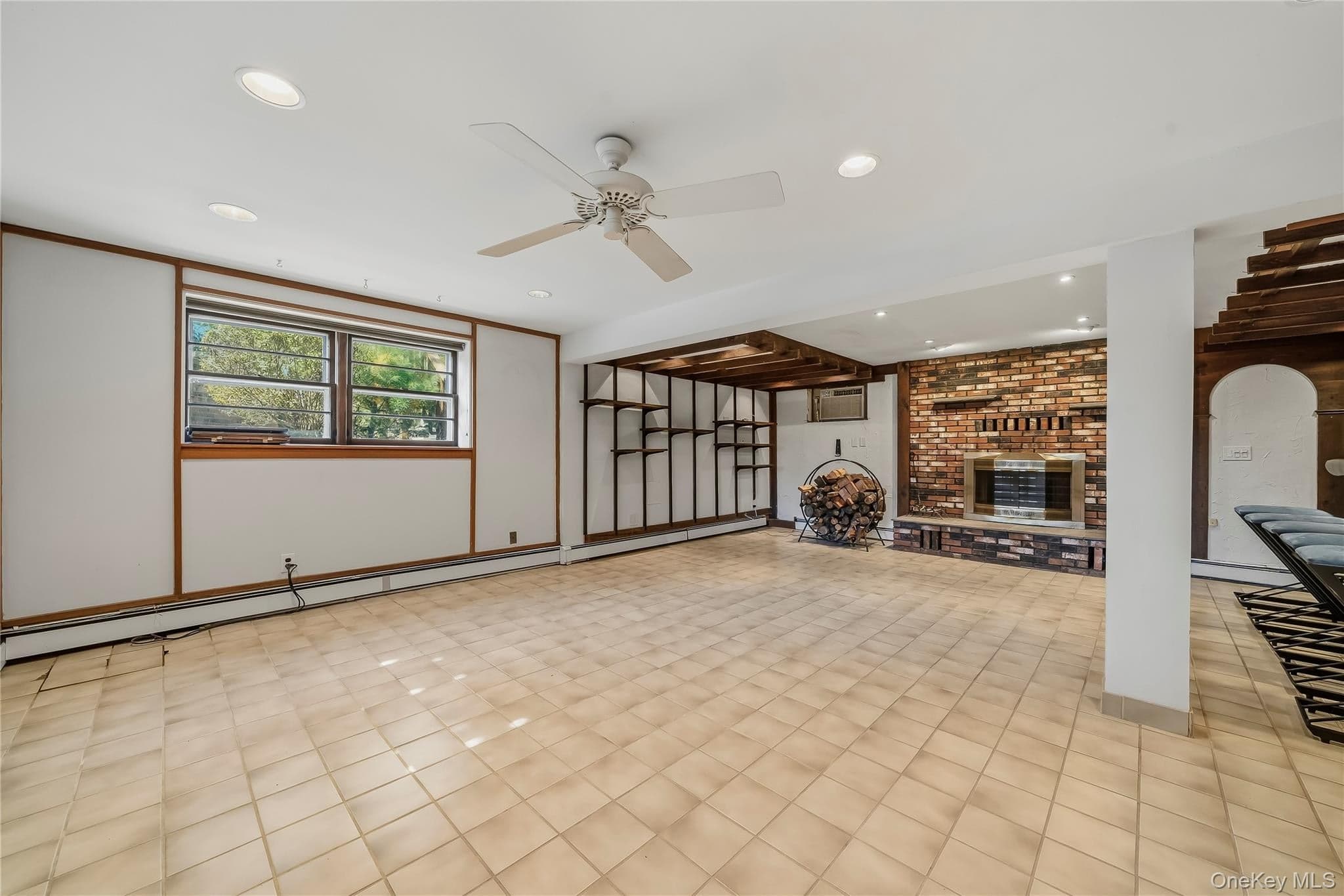 102 Neptune Drive thumbnail 25