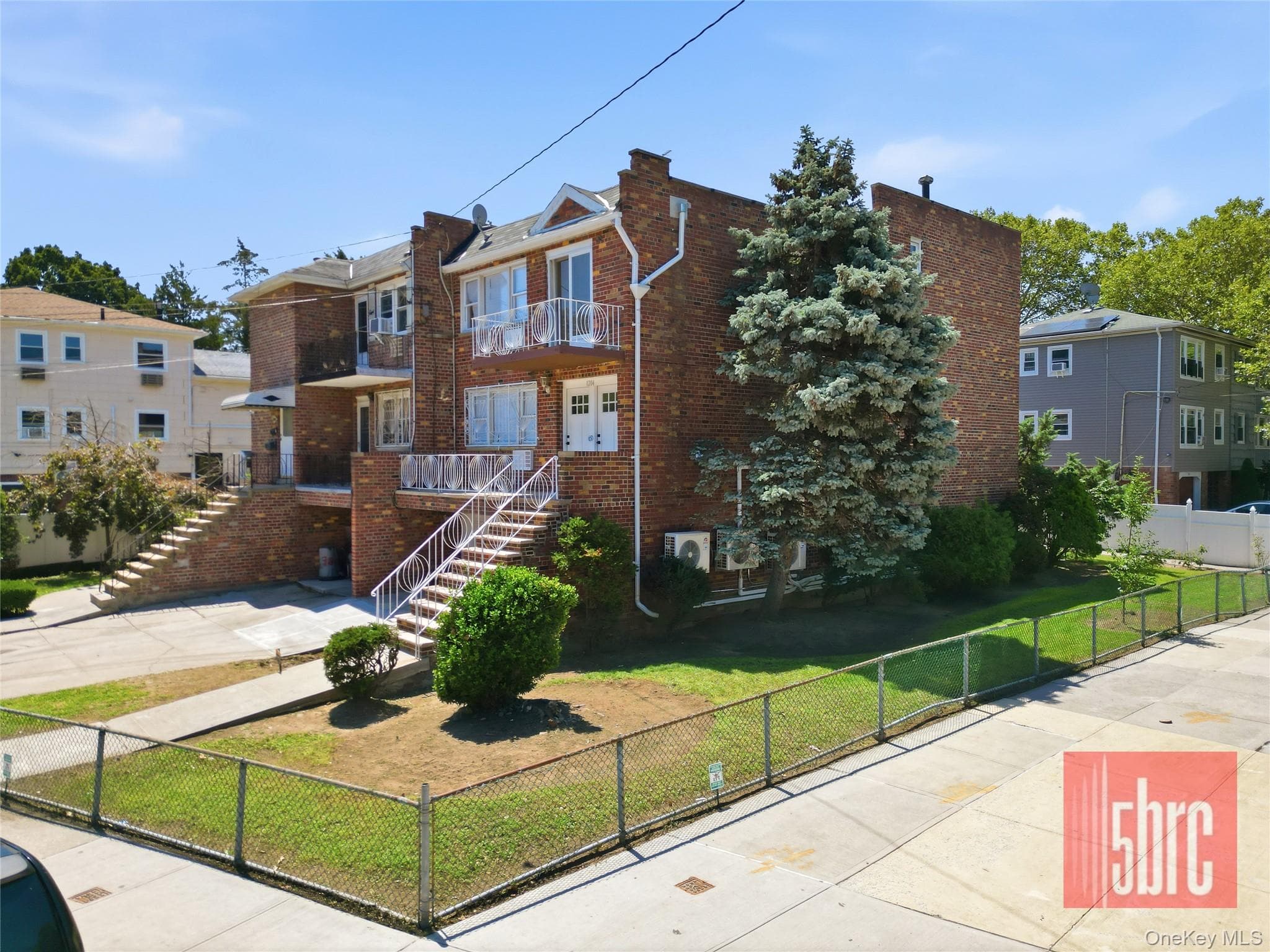 1204 E 72nd Street thumbnail 2