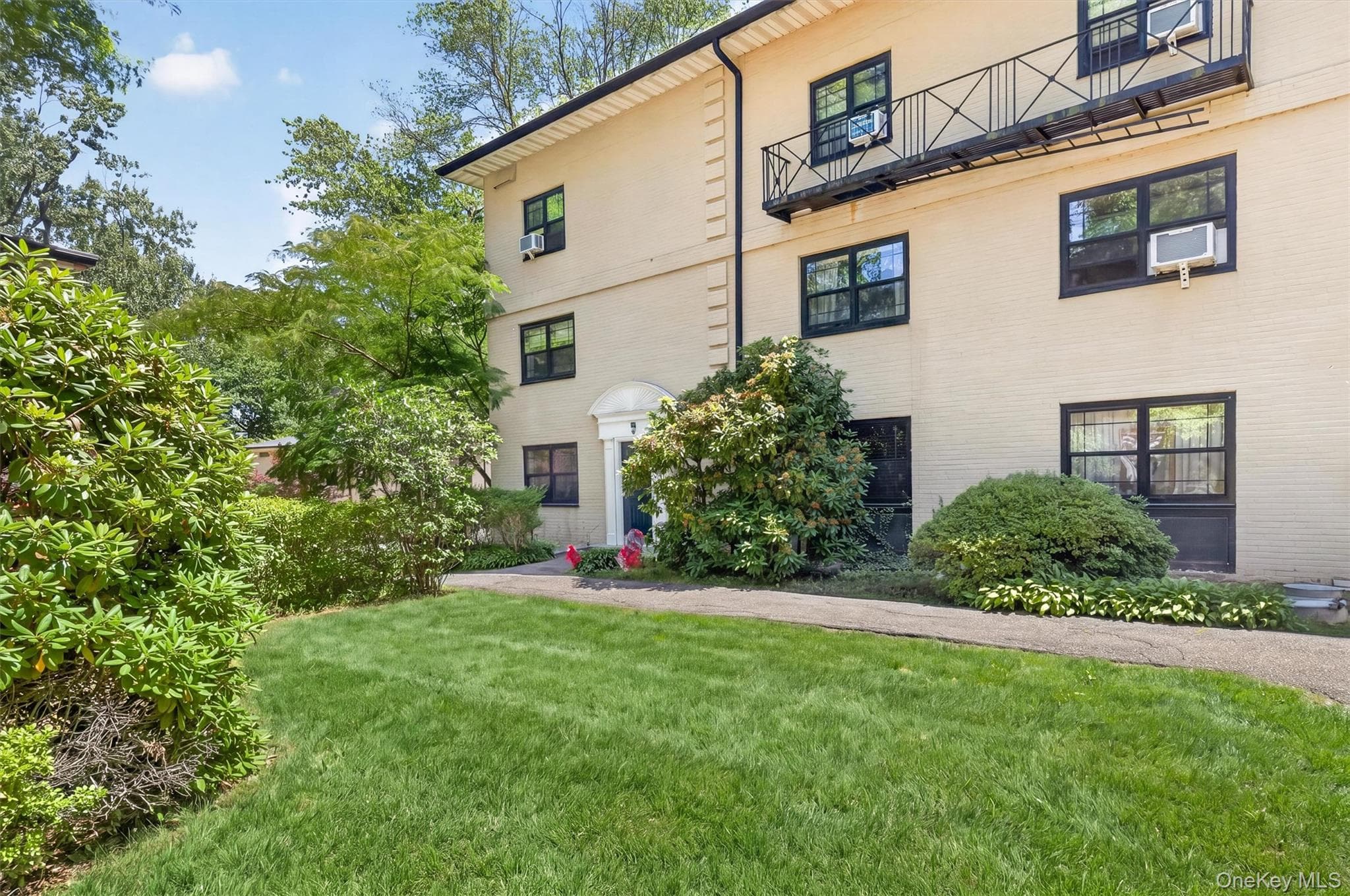 6 Manchester Road Unit: 2L thumbnail 3