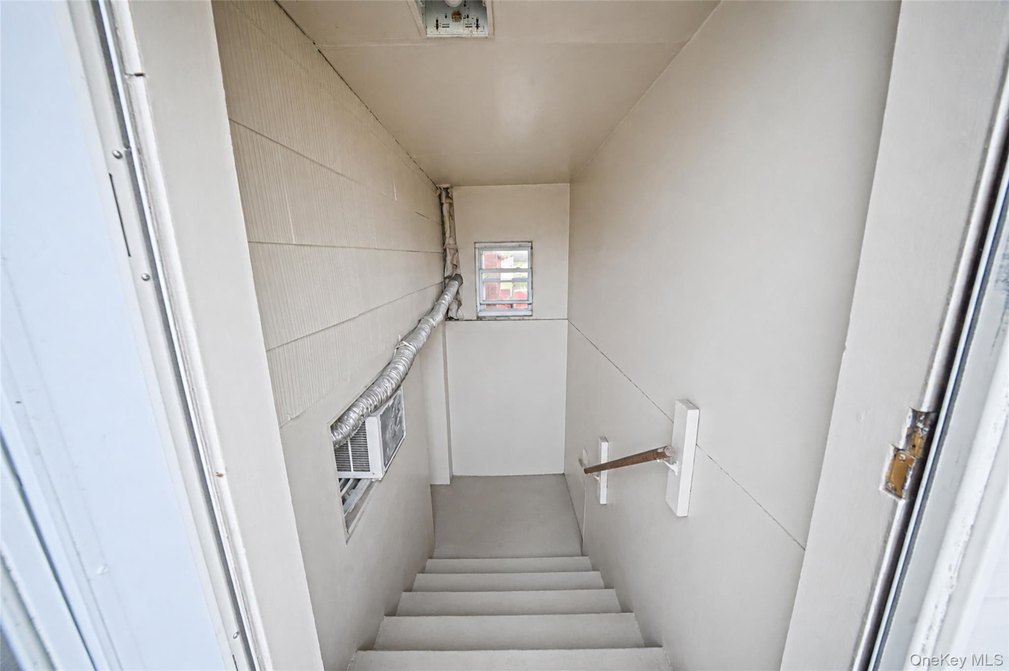 1641 E 3rd Avenue thumbnail 17