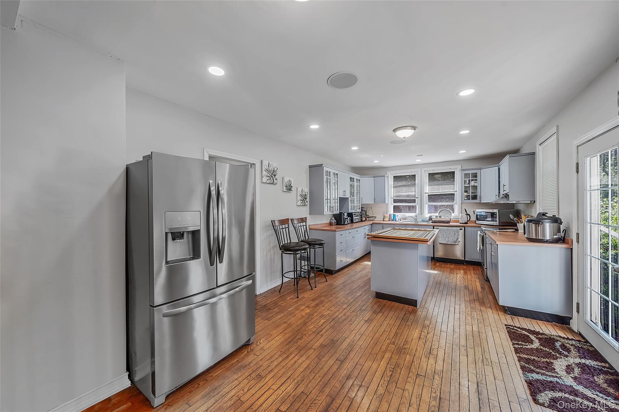 1641 E 3rd Avenue thumbnail 8