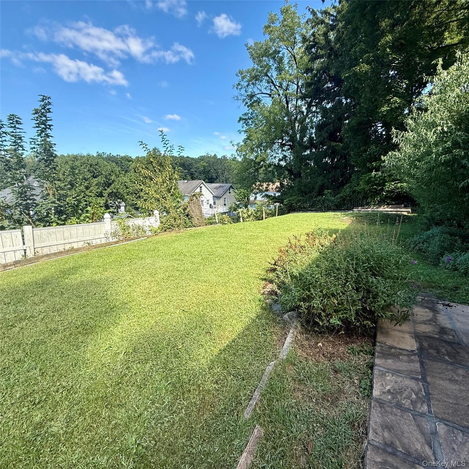 92 Linden Avenue thumbnail 11