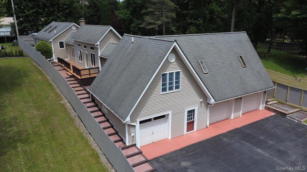 70 Camp Drive thumbnail 8