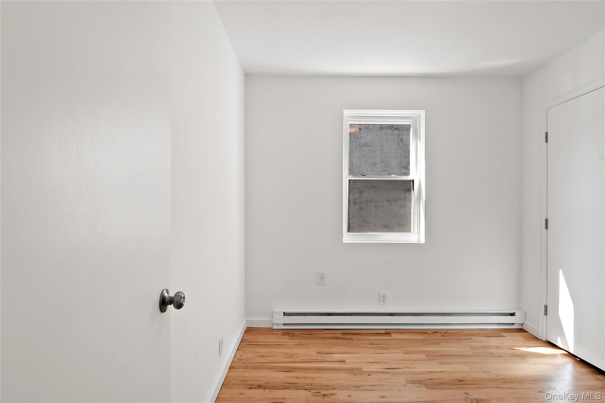 811 Courtlandt Avenue thumbnail 16