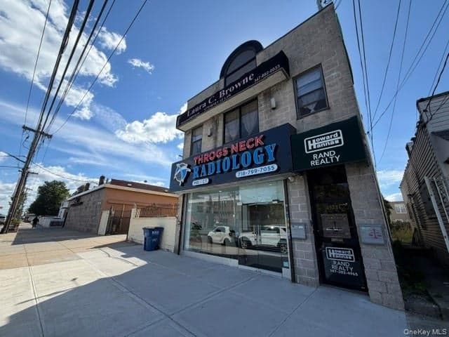 3928 E Tremont Avenue, Bronx