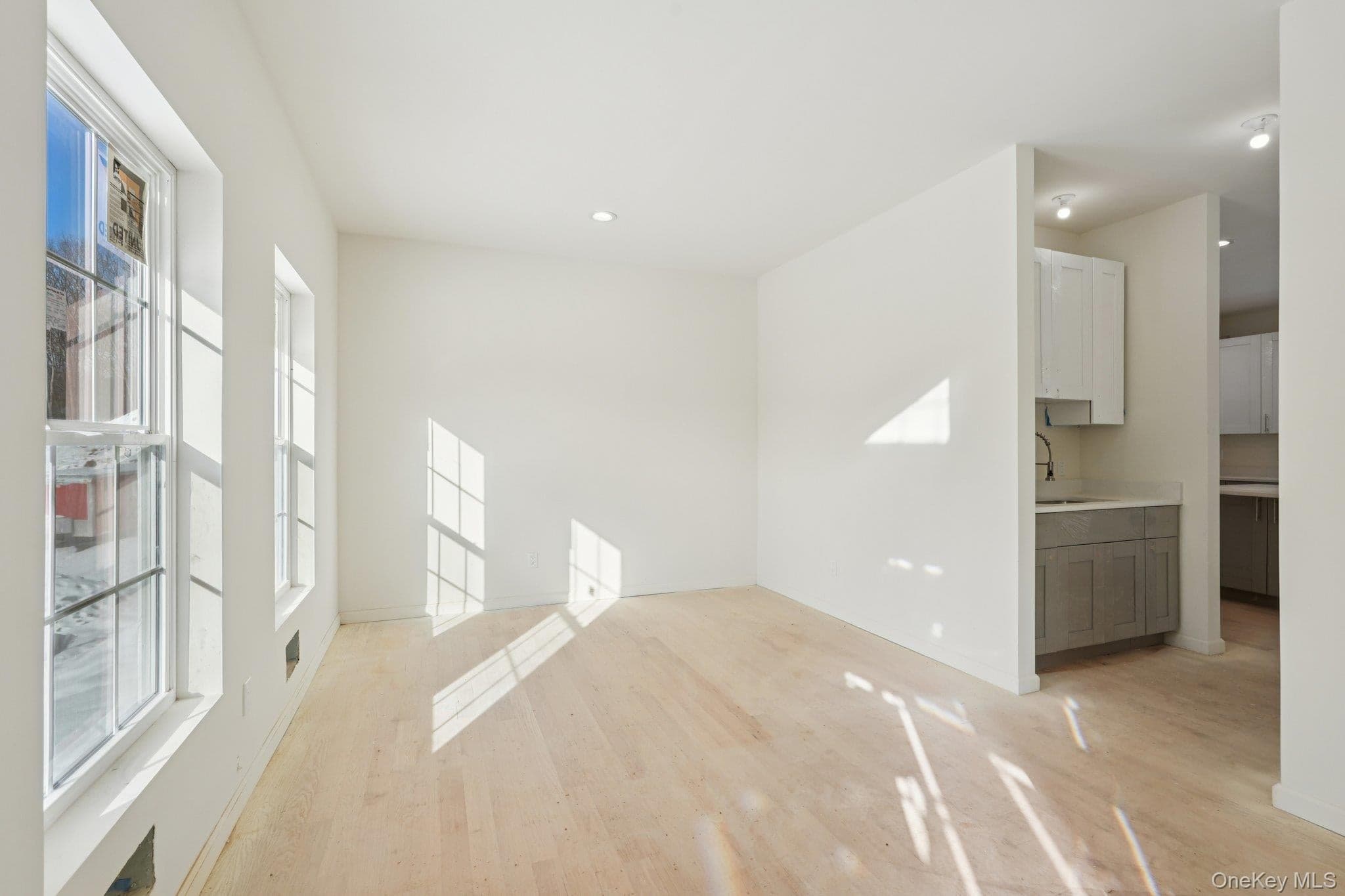 10 Vargas (aka 70 Jessup Ln) Circle thumbnail 14