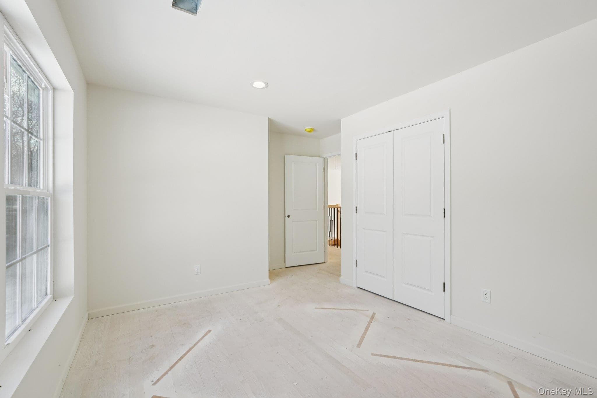 10 Vargas (aka 70 Jessup Ln) Circle thumbnail 25