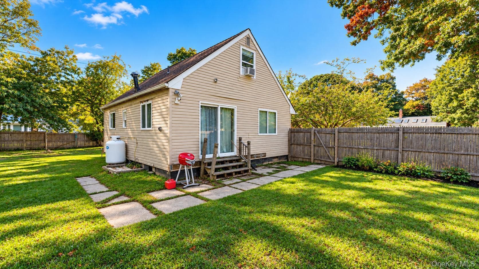 78 Shinnecock Avenue thumbnail 10
