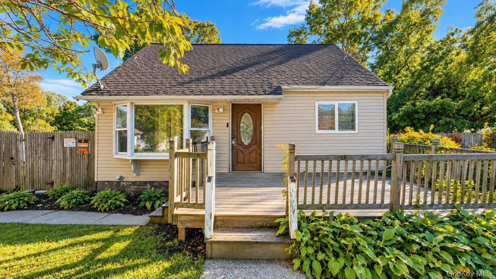 78 Shinnecock Avenue, Mastic