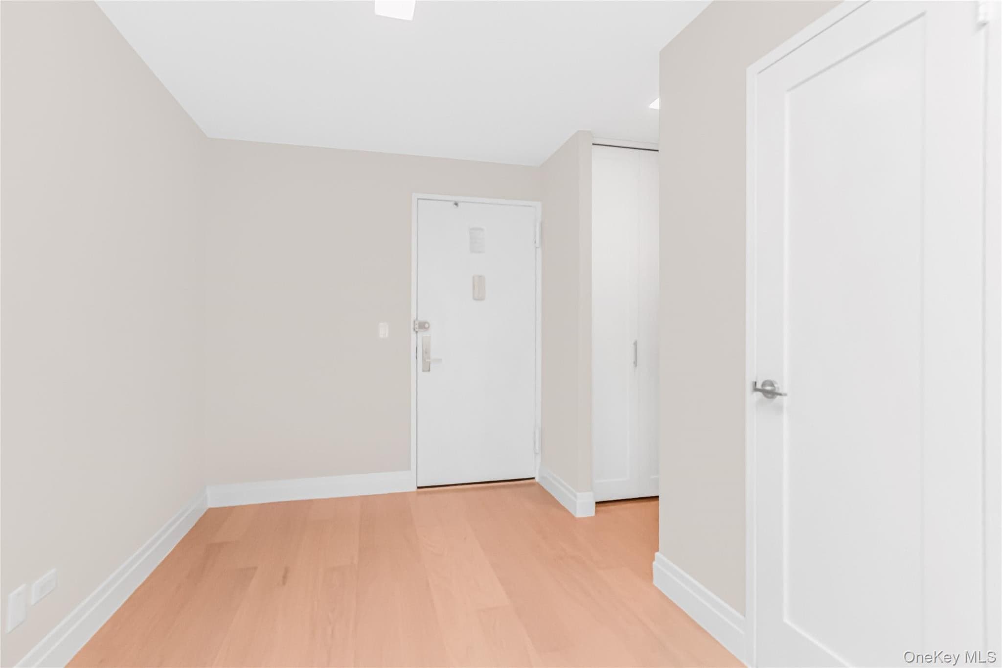 3333 Henry Hudson Parkway Unit: 18C thumbnail 5
