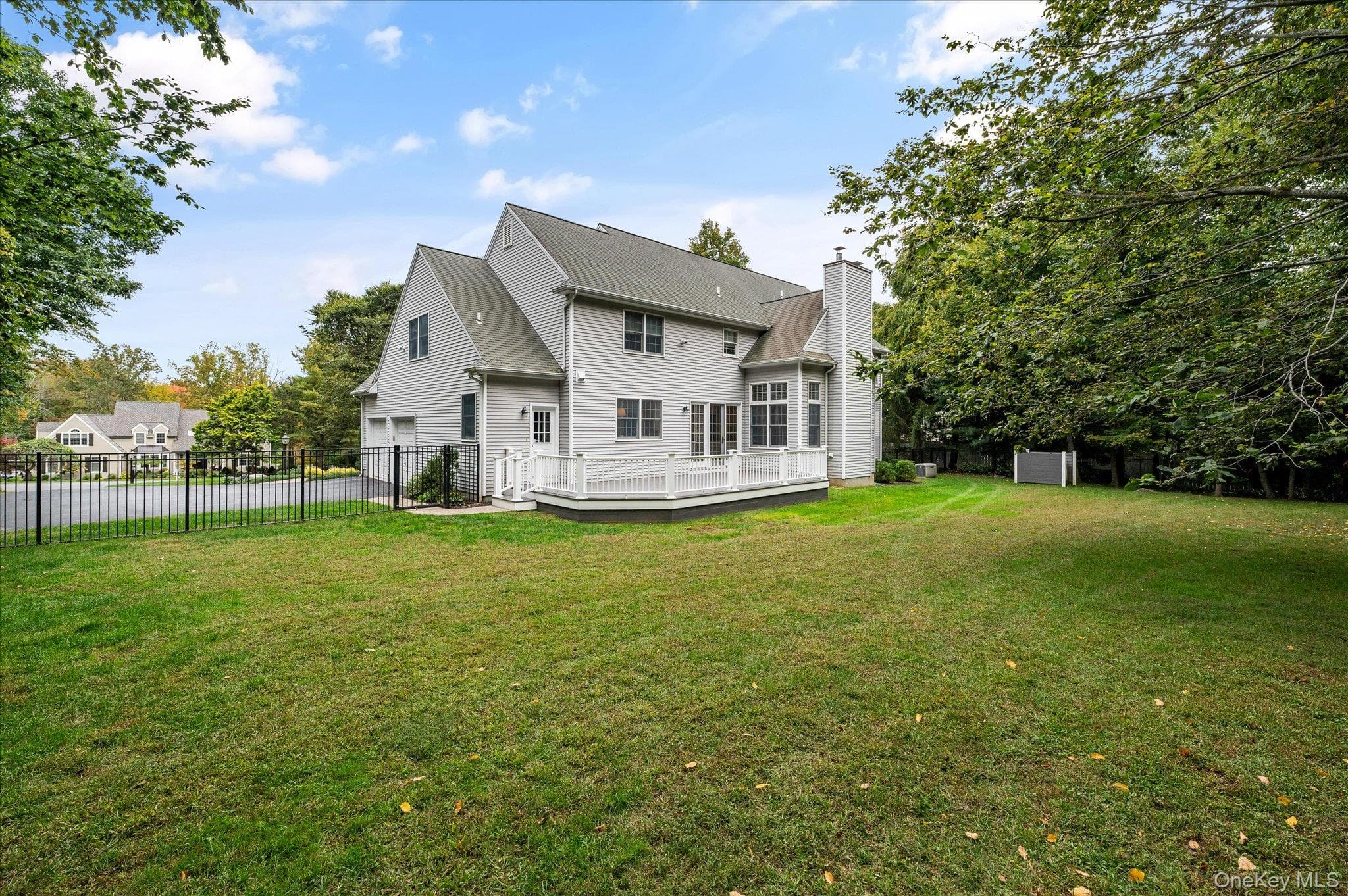 56 Londonderry Lane thumbnail 2