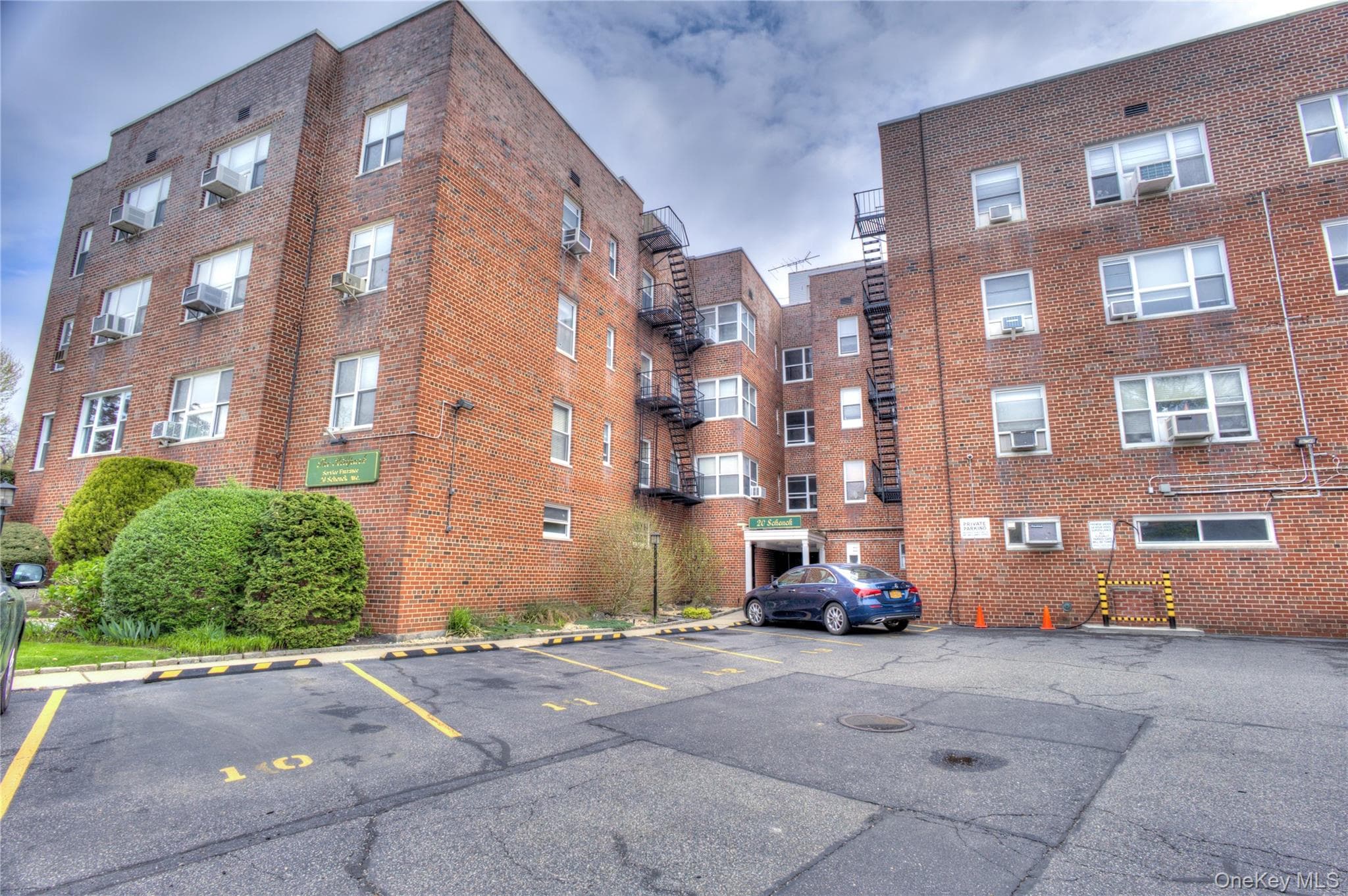 75 S Middle Neck Road Unit: 4-G thumbnail 29