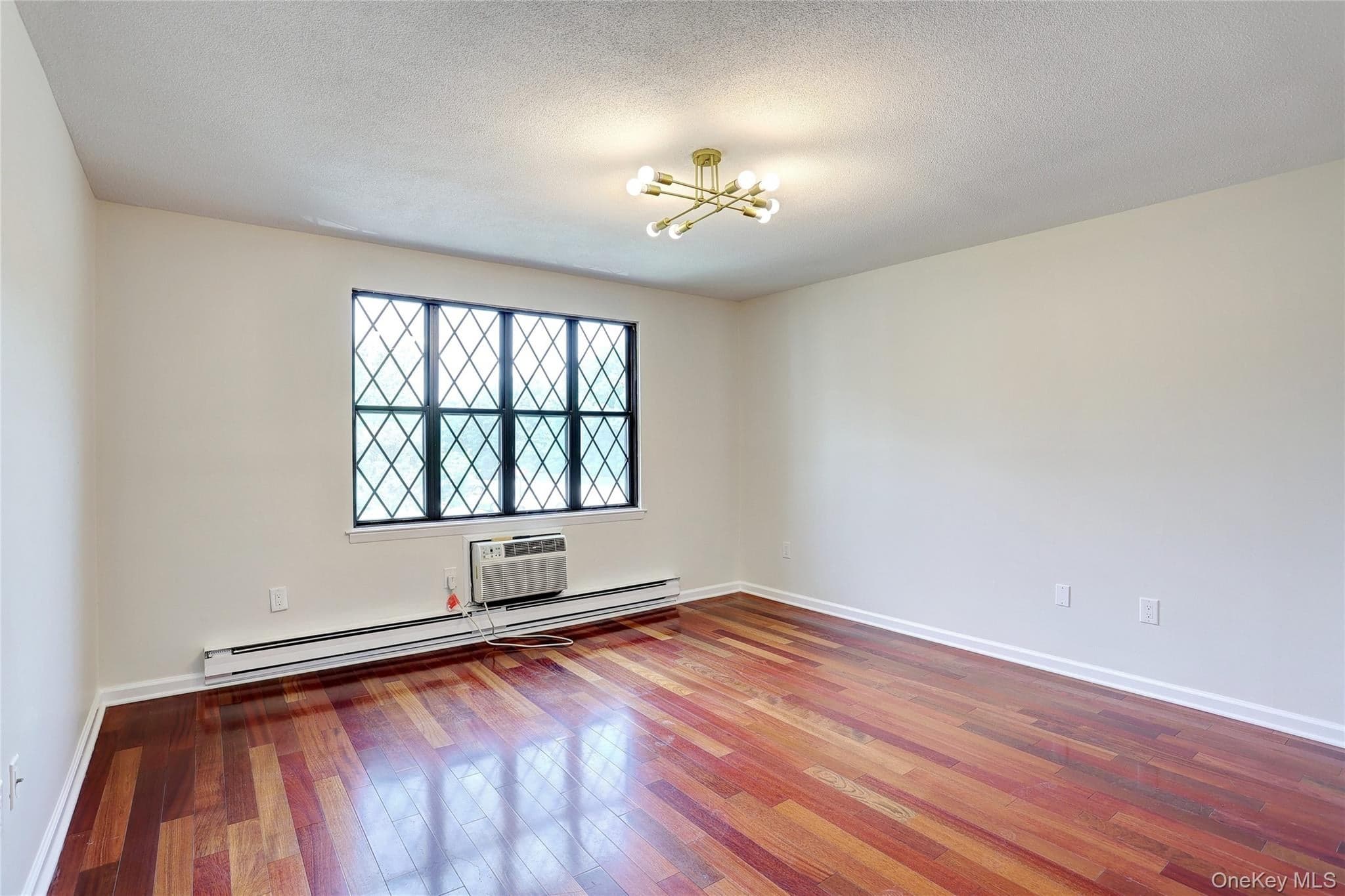 597 Sierra Vista Lane thumbnail 12