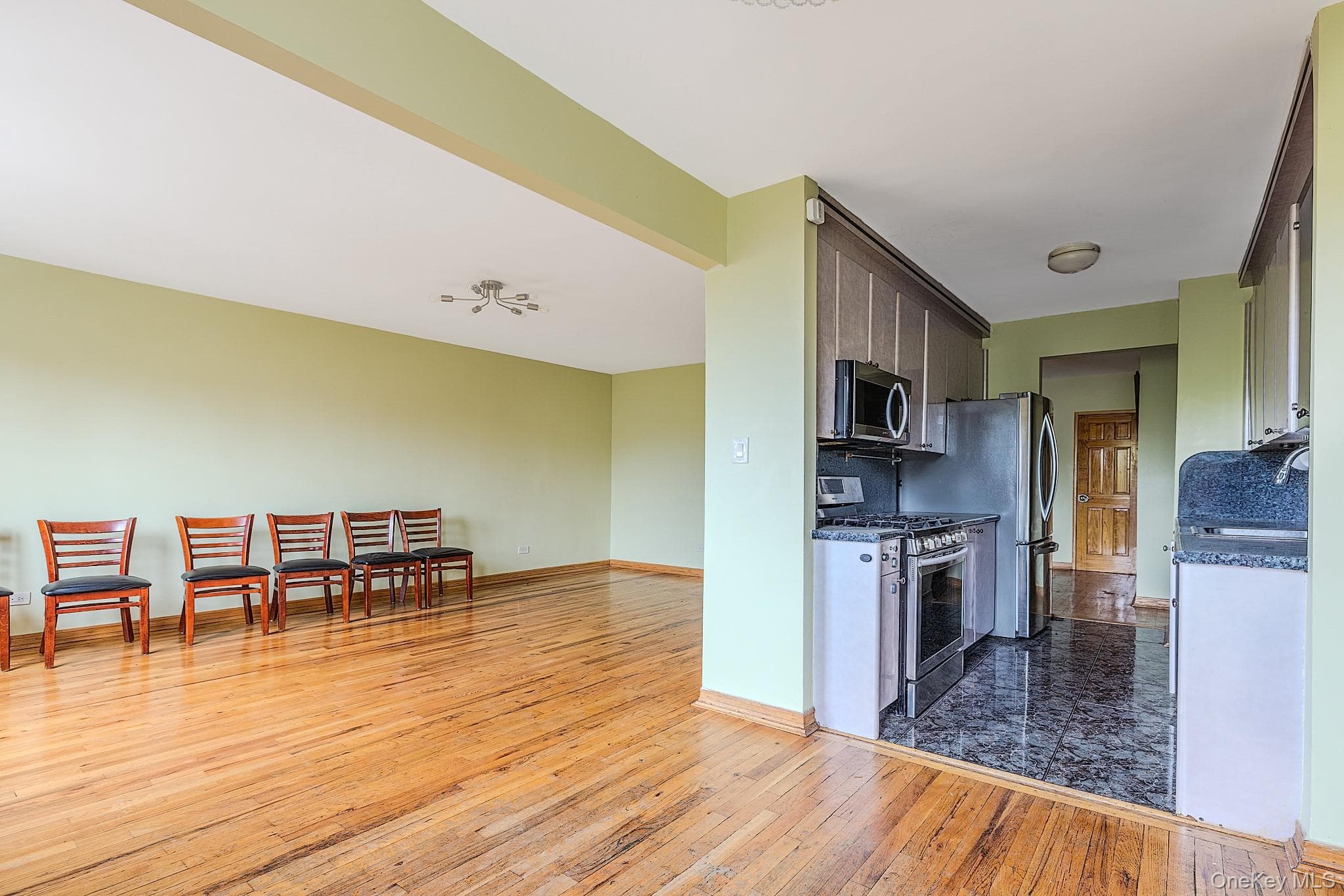 2727 Ocean Parkway Unit: D18 thumbnail 9