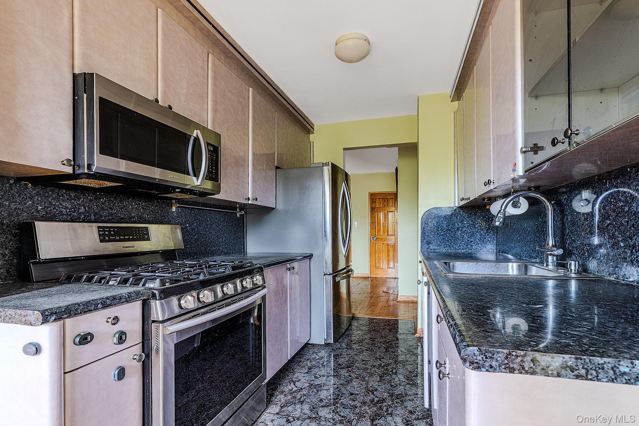 2727 Ocean Parkway Unit: D18 thumbnail 10
