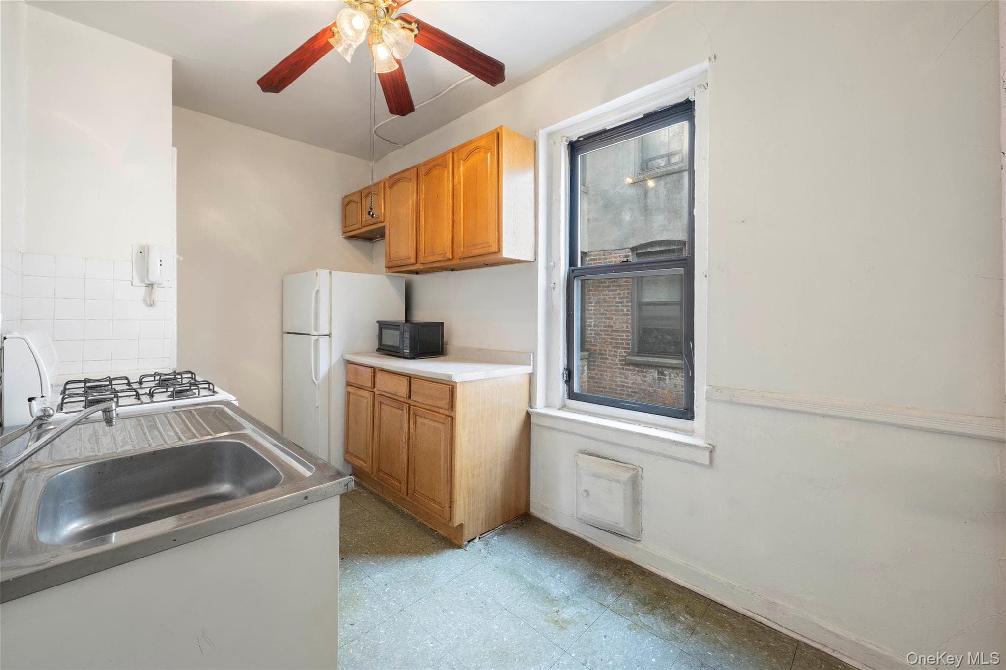 185 E 163rd Street Unit: E1 thumbnail 4