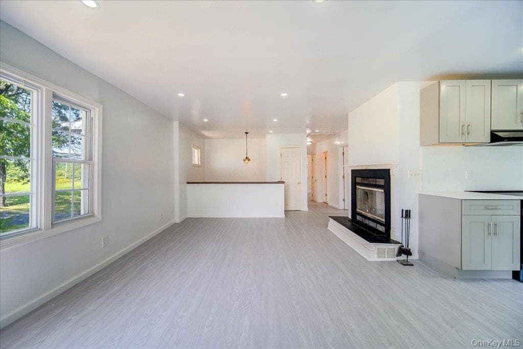 225 Knoell Road thumbnail 11