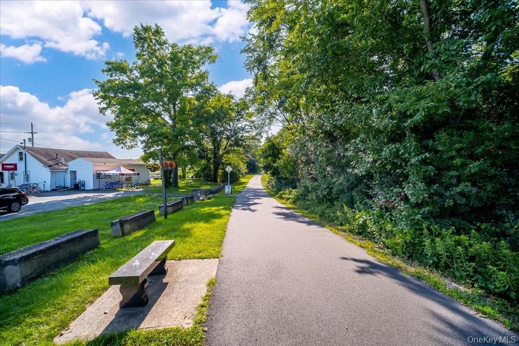 225 Knoell Road thumbnail 41