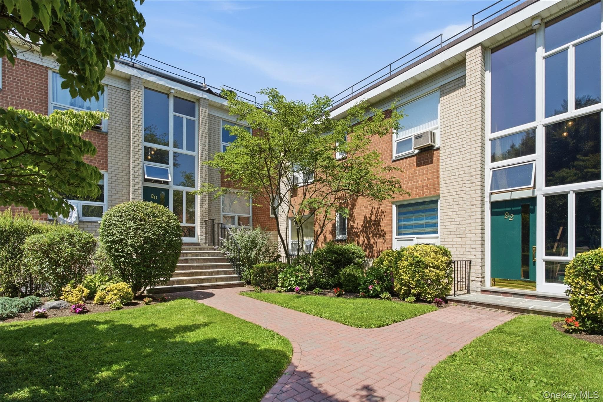 20 Channing Place Unit: 2L, Eastchester