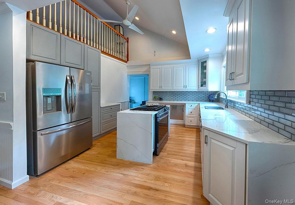8 Van Cedar Street Unit: 8 thumbnail 6