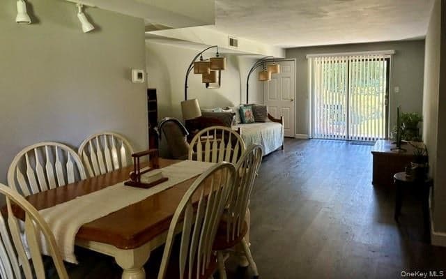 66 Pinebrook Place Unit: 66 thumbnail 3
