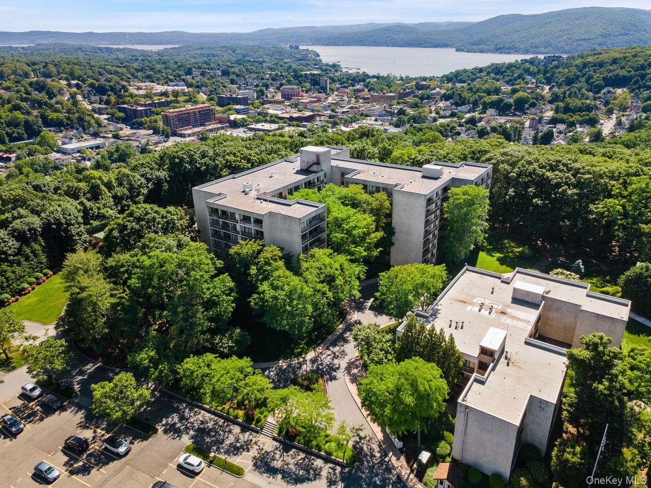 150 Overlook AVE Unit: 5F thumbnail 37