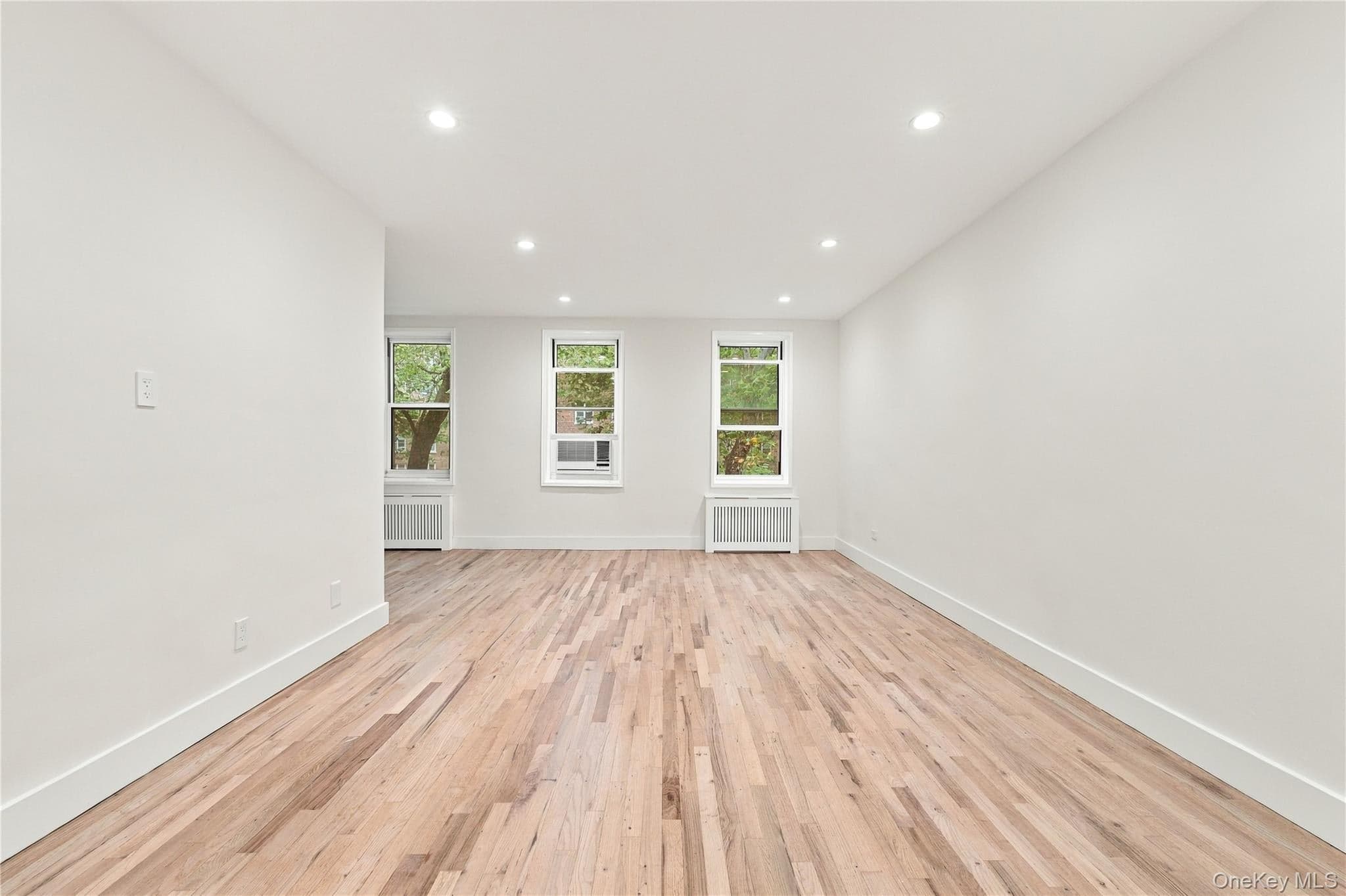 112-20 72nd Drive Unit: APT D25 thumbnail 5