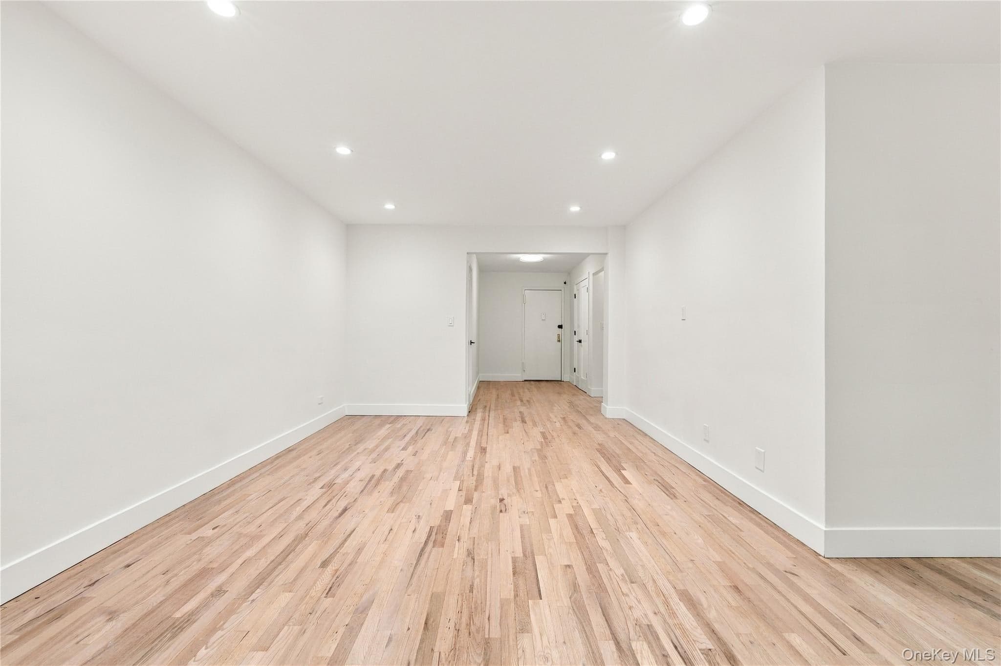 112-20 72nd Drive Unit: APT D25 thumbnail 6
