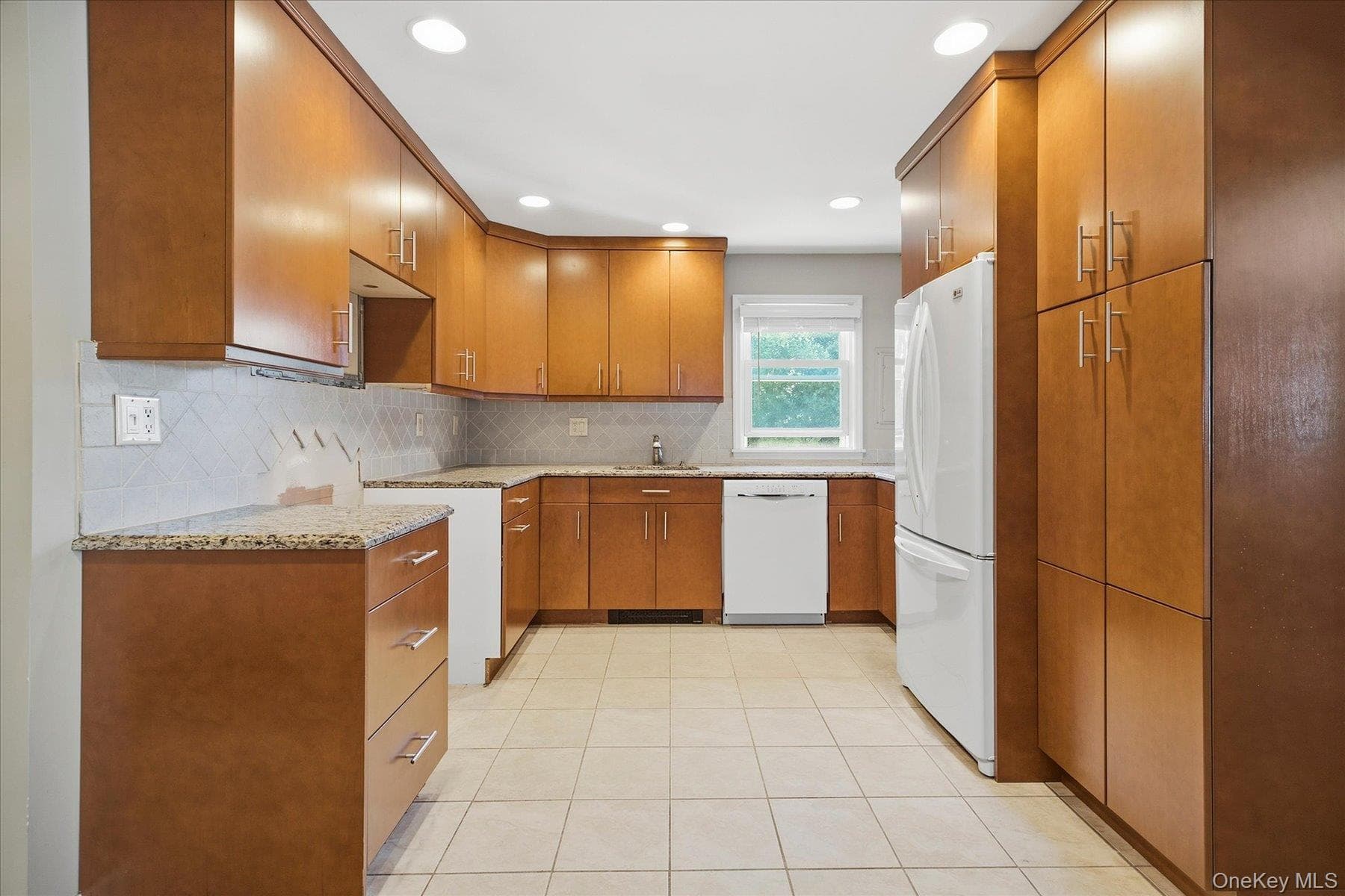 129 Arlyn Drive thumbnail 22