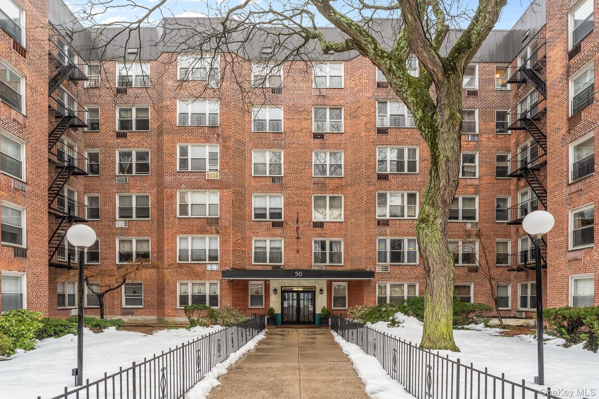 50 Fort Place Unit: A6A photo 1