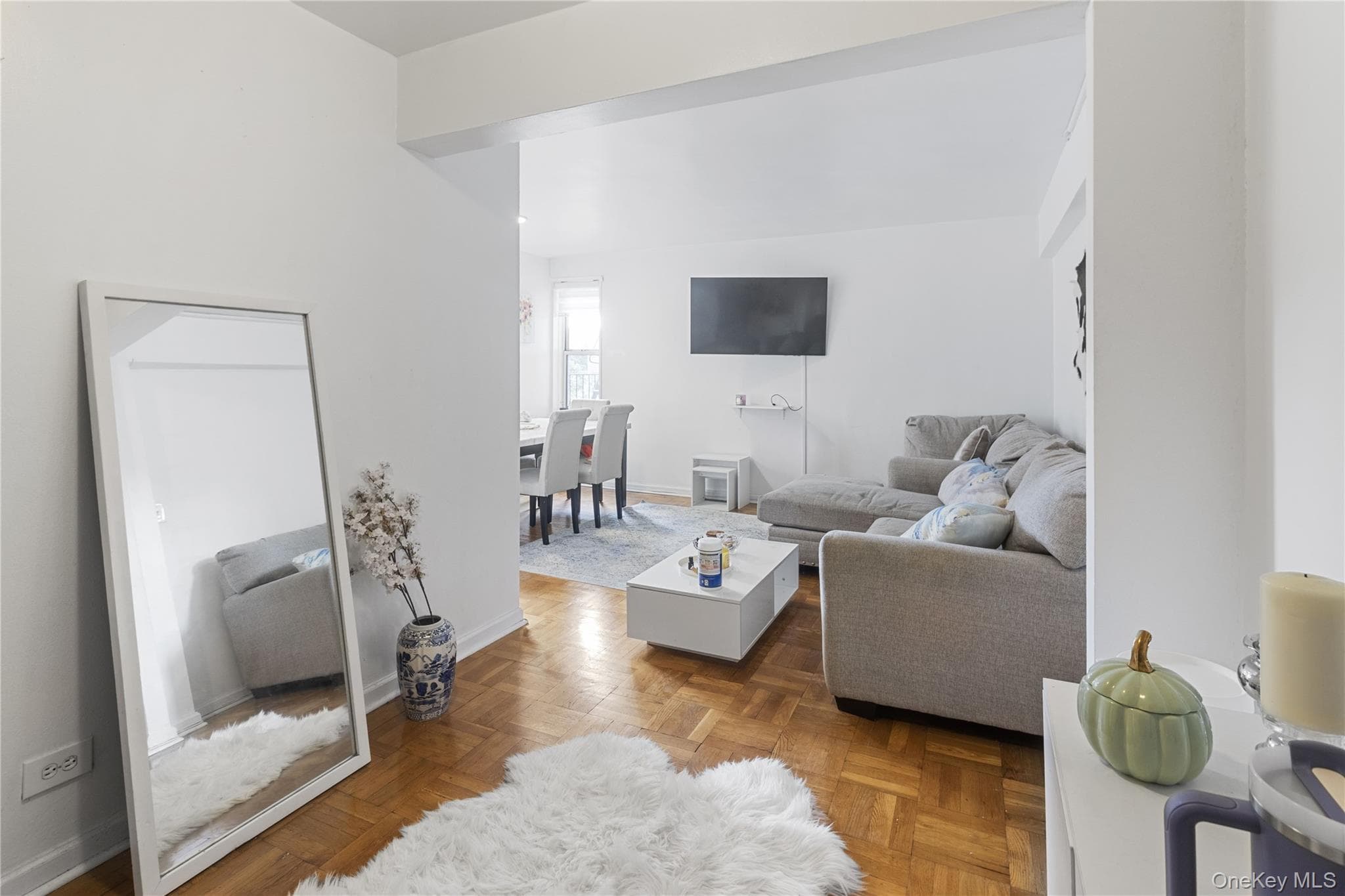 3299 Cambridge Avenue Unit: 6B thumbnail 3
