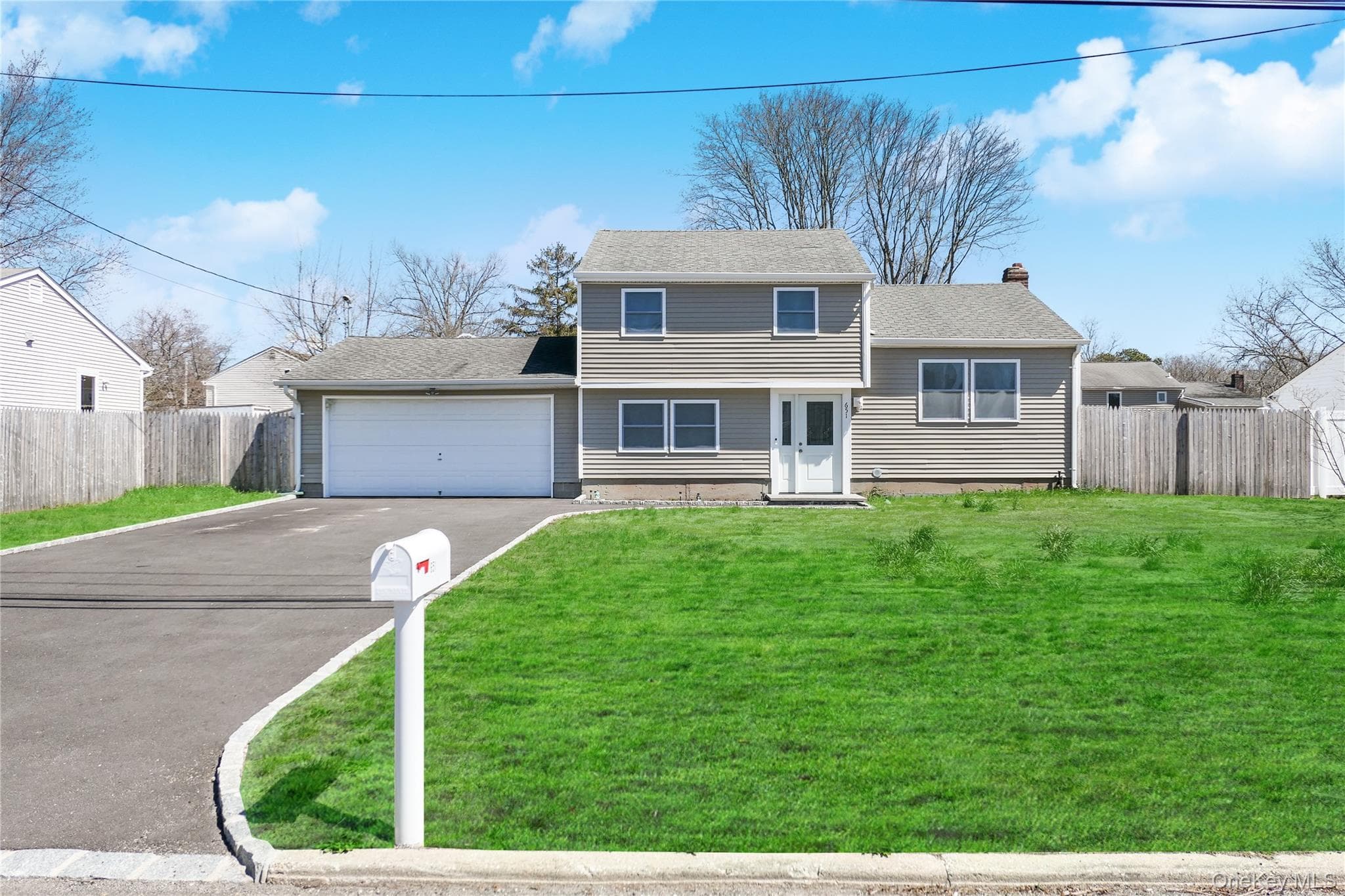 651 Americus Avenue, East Patchogue