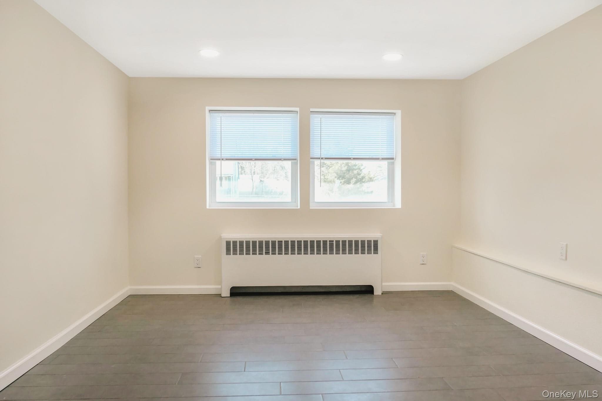 651 Americus Avenue thumbnail 3
