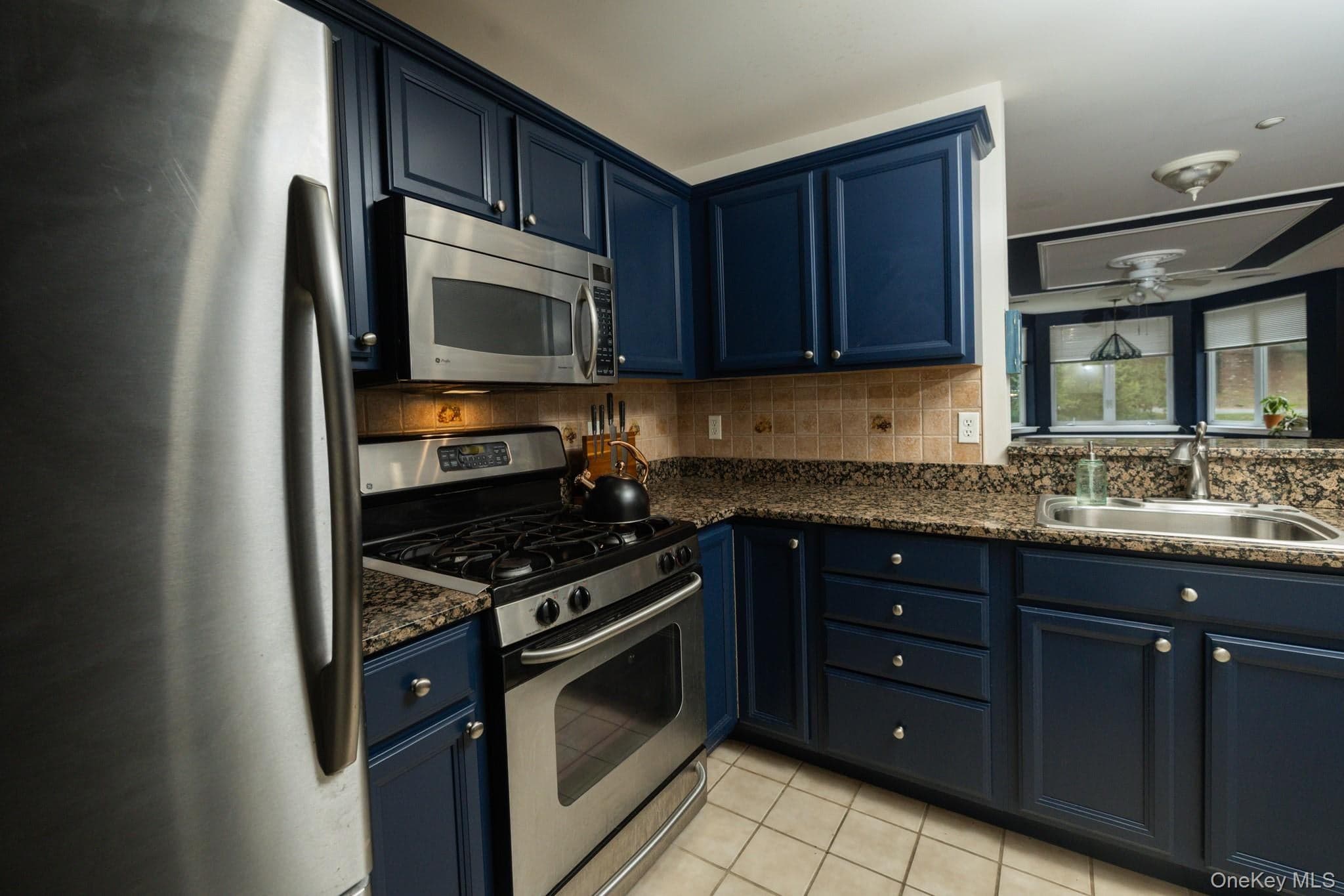 1204 Round Pointe Drive thumbnail 8