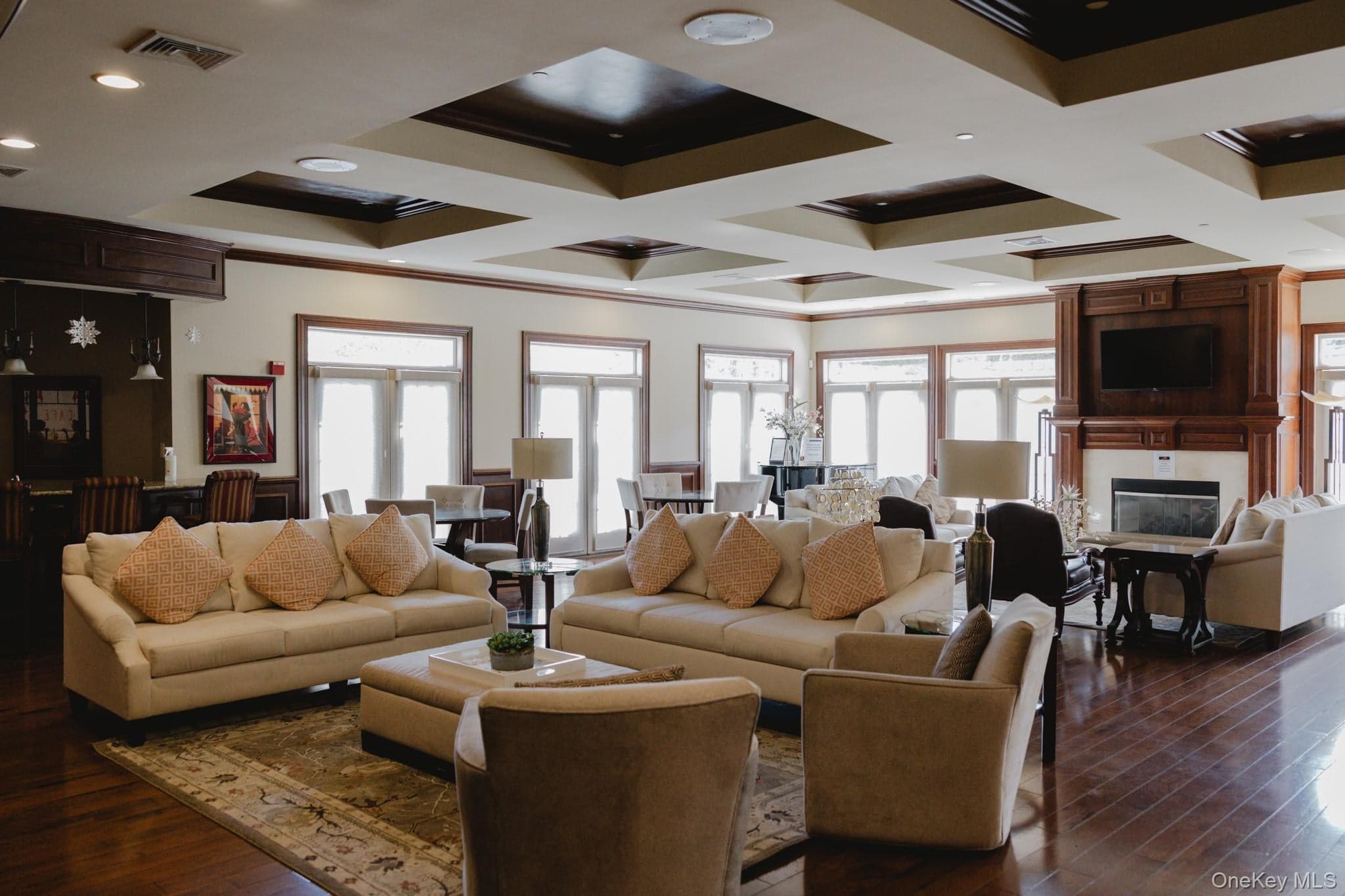 1204 Round Pointe Drive thumbnail 37