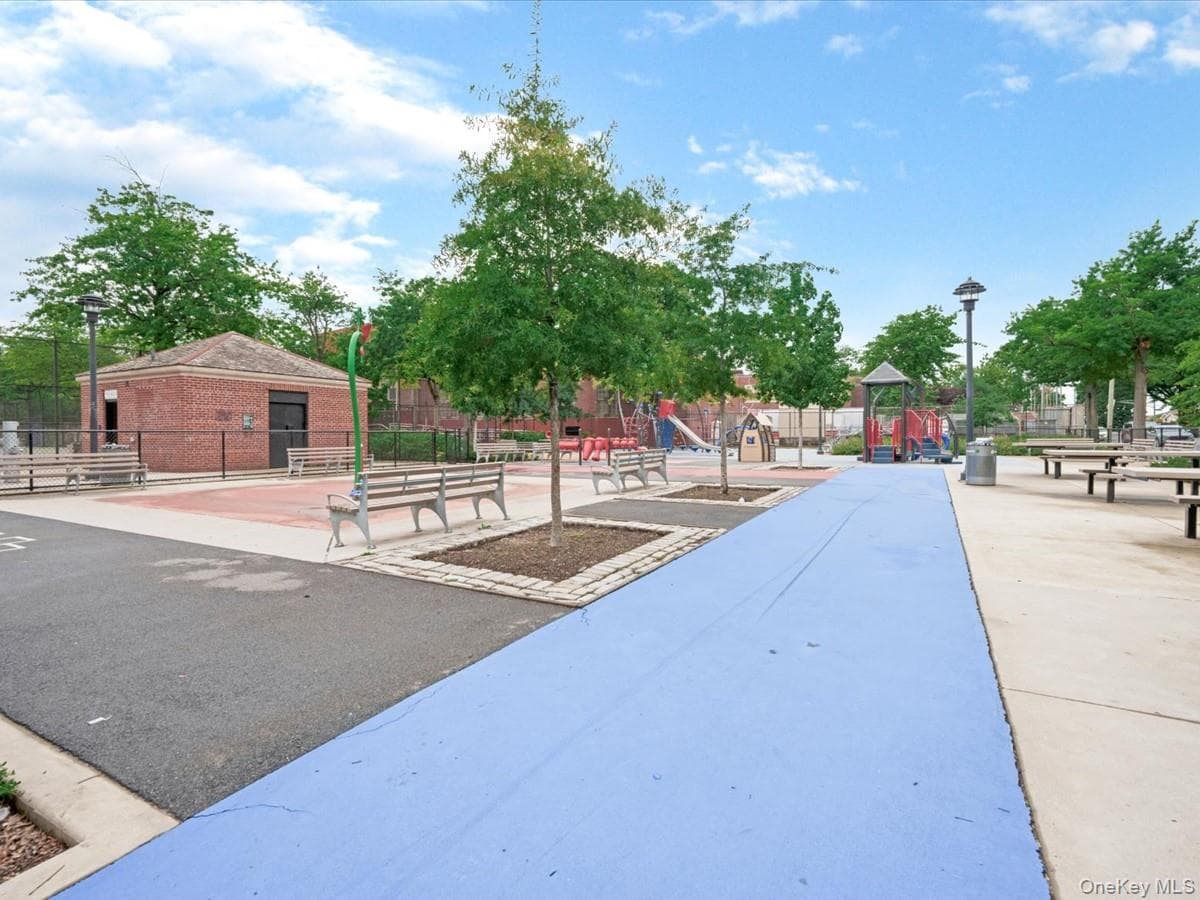 252-14 63rd Avenue Unit: 1337 thumbnail 17