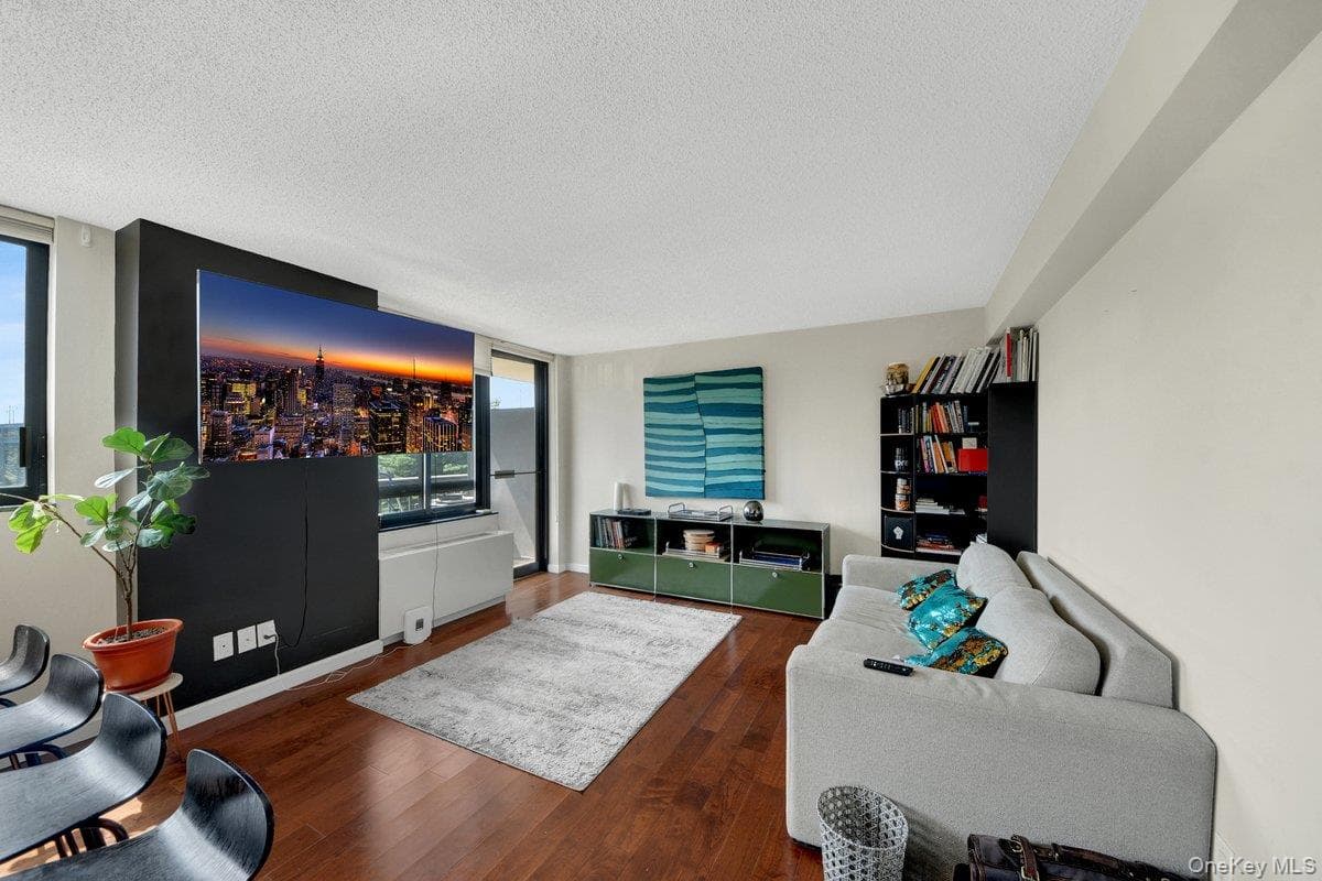 2287 Johnson Avenue Unit: 4F thumbnail 11