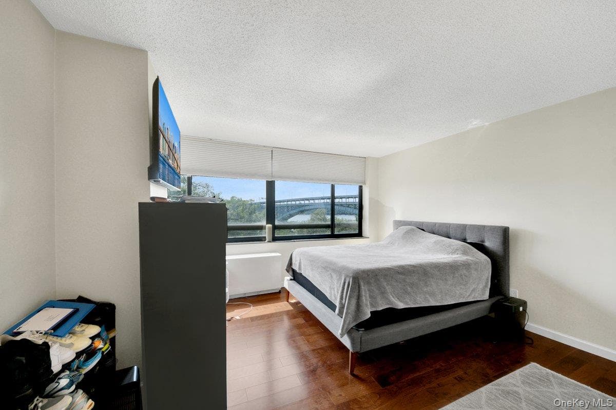 2287 Johnson Avenue Unit: 4F thumbnail 6