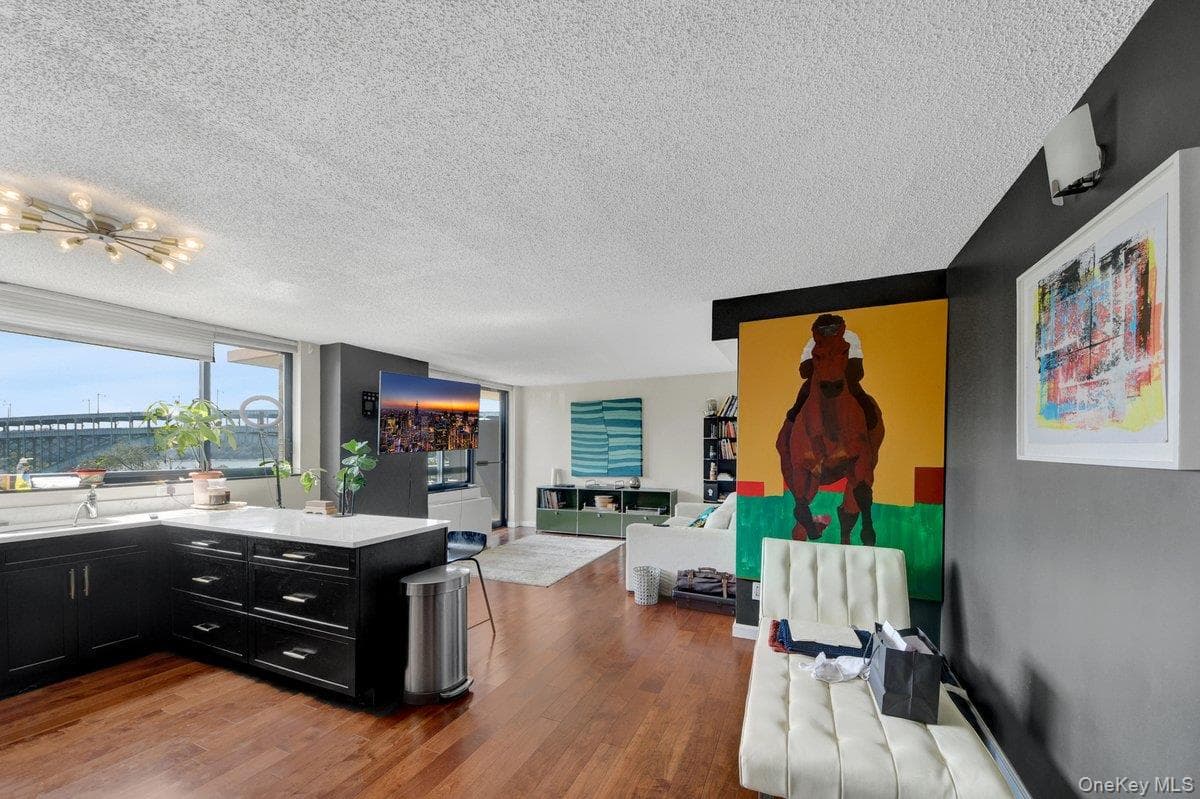 2287 Johnson Avenue Unit: 4F thumbnail 4